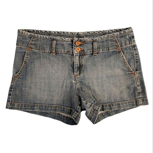 Y2K 2008 GAP Distressed Midwaist 3.5" Inseam Jean Shorts Size 10 - Picture 2 of 12
